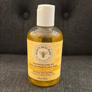 NEW Burt's Bees Baby Nourishing Baby Oil 100% natural